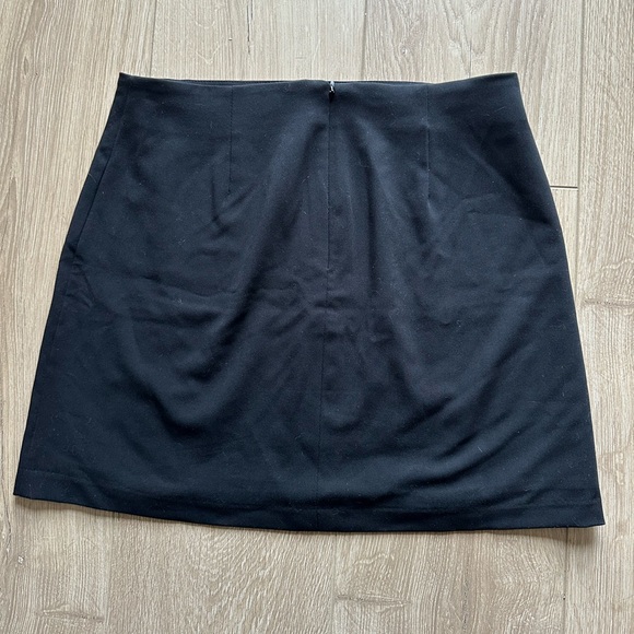 Sunday Best double slit black skirt - size 6 - Picture 4 of 5